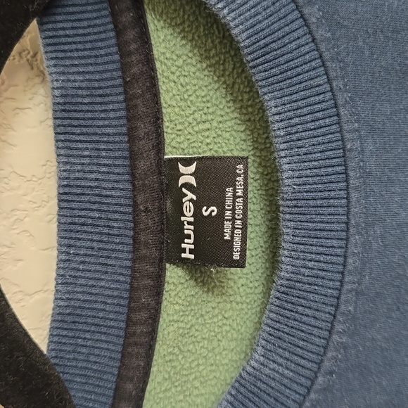​Hurley Navy Blue Crewneck Sweatshirt Fleece Pullover | Size Small - Picture 2 of 2